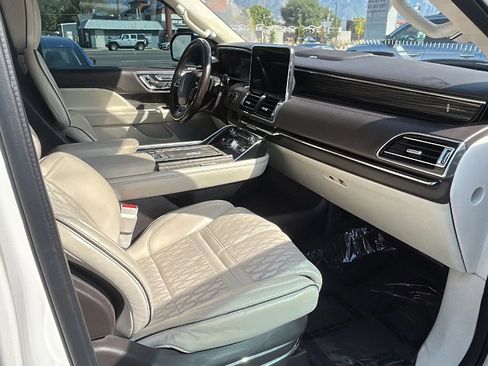 Used 2019 Lincoln Navigator Black Label w/ Cargo Package image 15