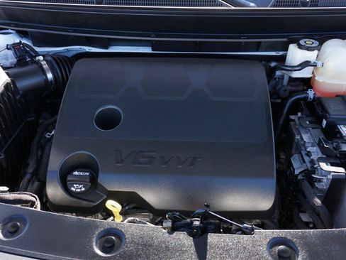 Used 2022 Buick Enclave Premium w/ Experience Buick Package image 37