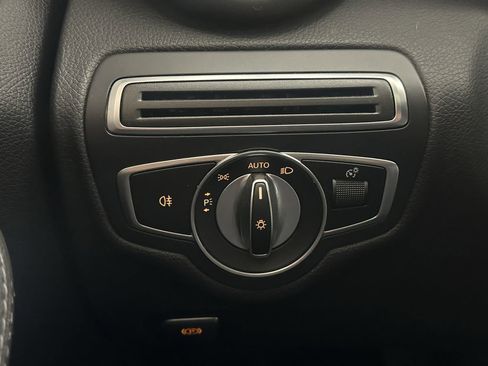 Used 2020 Mercedes-Benz C 300 Sedan image 43