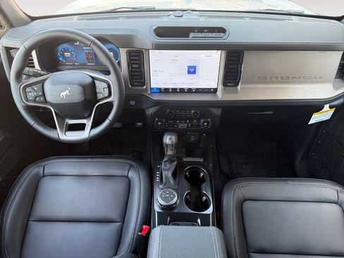 New 2026 Ford Bronco Outer Banks AWD/4WD image 17