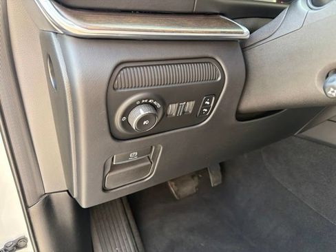 Used 2023 Jeep Grand Wagoneer Series II AWD/4WD image 25
