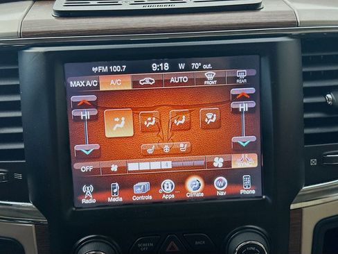 Used 2017 RAM 2500 Laramie w/ Convenience Group AWD/4WD image 18