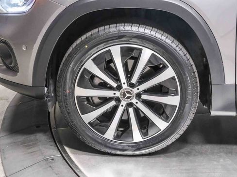 Used 2023 Mercedes-Benz GLB 250 image 10