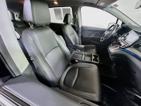 Used 2023 Honda Odyssey Touring image 29
