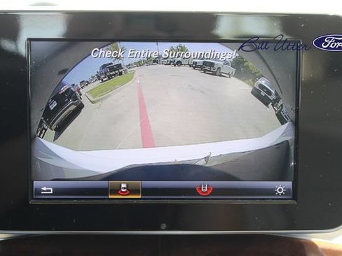 Used 2017 Mercedes-Benz C 300 Sedan image 20