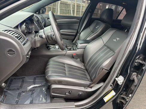 Used 2023 Chrysler 300 S w/ Safetytec Plus Group image 14