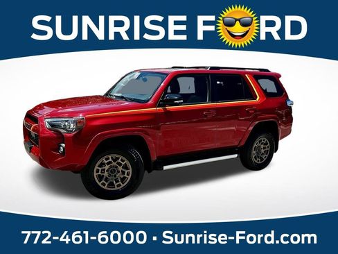 Used 2023 Toyota 4Runner 40th Anniversary SE image 1