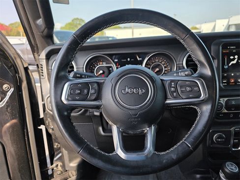 Used 2021 Jeep Gladiator Overland w/ Popular Equipment Package image 27