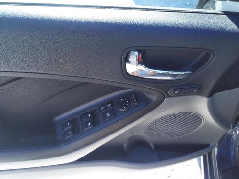 Used 2015 Kia Forte EX w/ EX Premium Package image 12