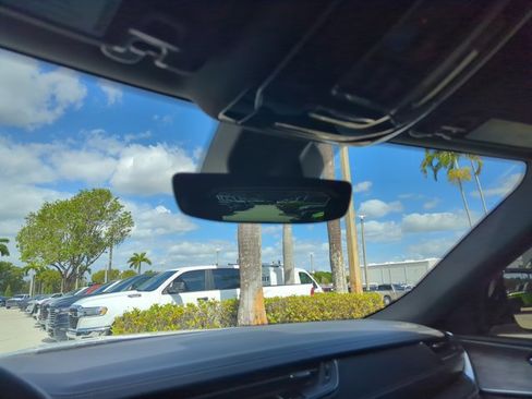 Used 2024 Jeep Grand Cherokee Overland AWD/4WD image 15