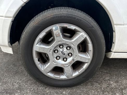 Used 2014 Ford Expedition Limited w/ Equipment Group 301A image 8