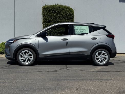 New 2027 Chevrolet Bolt LT w/ Comfort Package FWD image 4