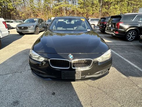 Used 2016 BMW 320i xDrive 320i xDrive image 3