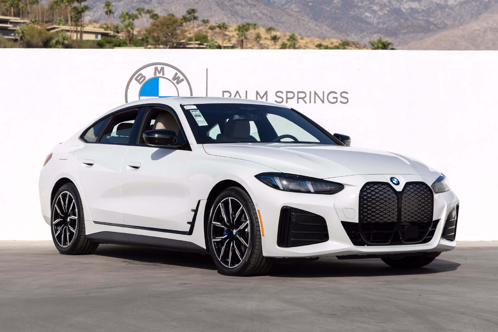 New 2026 BMW i4 eDrive40 w/ M Sport Package RWD image 2