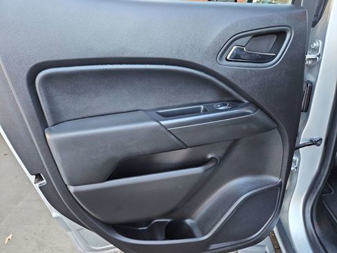 Used 2015 Chevrolet Colorado LT w/ LT Convenience Package image 29