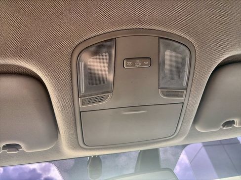Used 2020 Hyundai Elantra SEL FWD image 19