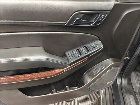 Used 2020 GMC Yukon SLT w/ Premium Edition AWD/4WD image 57