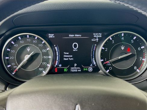 Used 2021 Maserati Levante AWD/4WD image 12
