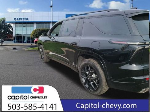 Used 2025 Chevrolet Traverse RS w/ LPO, Floor Liner Package image 21