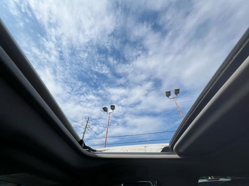 Used 2018 Toyota Camry SE w/ Audio Package image 49