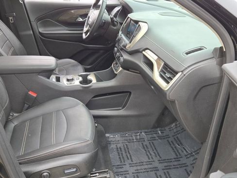 Used 2024 GMC Terrain Denali w/ Denali Premium Package image 4