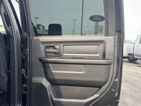 Used 2025 RAM 3500 Tradesman w/ Chrome Appearance Group image 35