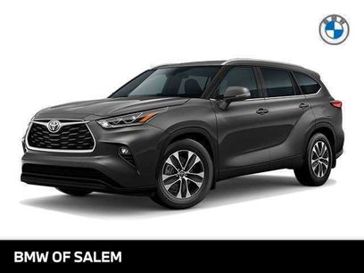 Used 2022 Toyota Highlander XLE