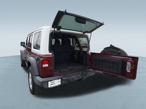 Used 2021 Jeep Wrangler Unlimited Islander image 17