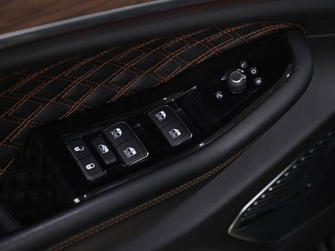 Used 2023 Jeep Grand Cherokee L Summit w/ Advanced Protech Group IV image 21