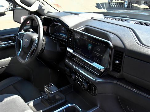 Used 2024 Chevrolet Silverado 1500 LTZ AWD/4WD image 59