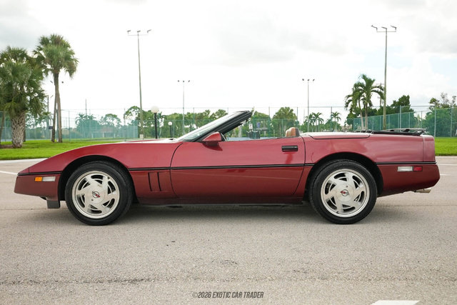 Used 1988 Chevrolet Corvette Convertible RWD image 3
