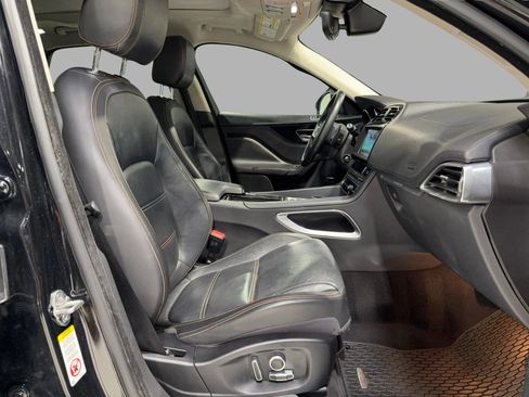 Used 2020 Jaguar F-PACE Prestige image 23