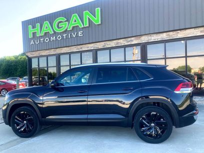 Used 2023 Volkswagen Atlas Cross Sport SE w/ Black Wheel Package