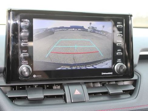 Used 2021 Toyota RAV4 SE w/ Weather & Moonroof Package AWD/4WD image 29