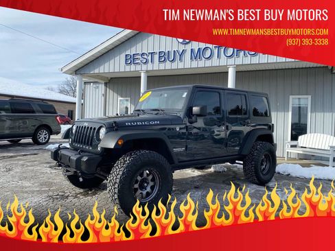 Used 2017 Jeep Wrangler Unlimited Rubicon w/ Cold Weather Group AWD/4WD image 1