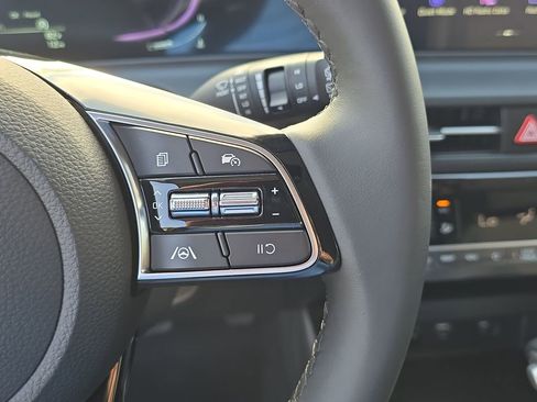 New 2026 Kia Seltos S FWD image 30