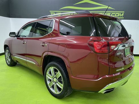 Used 2019 GMC Acadia Denali image 7