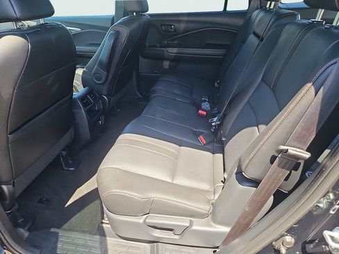 Certified 2023 Honda Passport TrailSport image 32