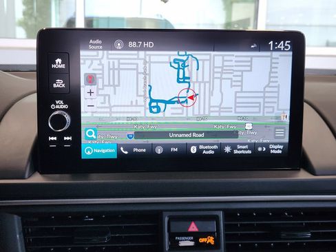 Used 2025 Honda Pilot Touring image 16