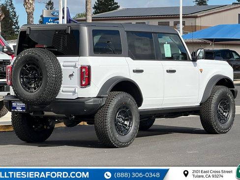 New 2026 Ford Bronco Badlands image 7