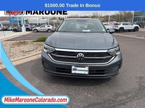 Used 2023 Volkswagen Jetta S image 2