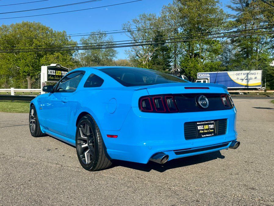 Used 2013 Ford Mustang GT Premium w/ Security Pkg RWD image 8
