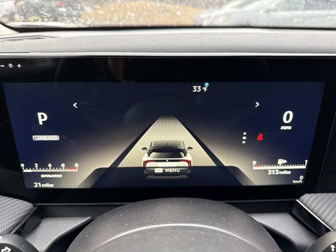 New 2026 Nissan Kicks SR w/ Cold Weather Package image 17