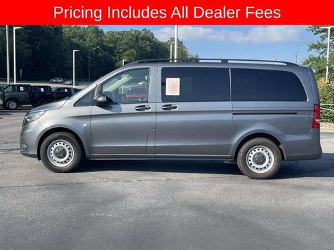 Used 2023 Mercedes-Benz Metris Passenger image 2