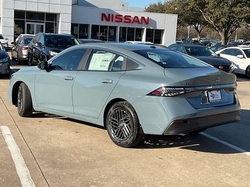 New 2026 Nissan Sentra SV image 7