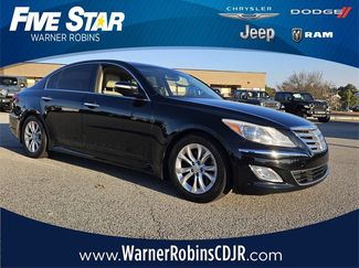 Used 2013 Hyundai Genesis 3.8 video 1
