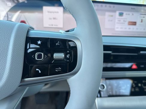 New 2026 Genesis GV70 2.5T Advanced image 15