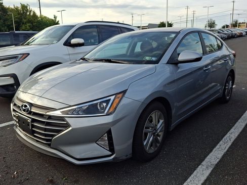 Used 2020 Hyundai Elantra SEL w/ Cargo Package (C1) FWD image 2