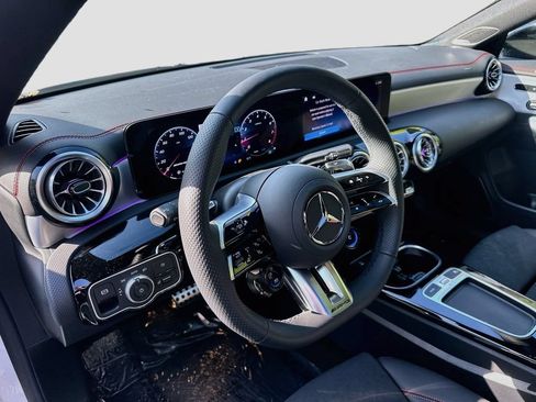 Used 2025 Mercedes-Benz CLA 35 AMG 4MATIC image 9