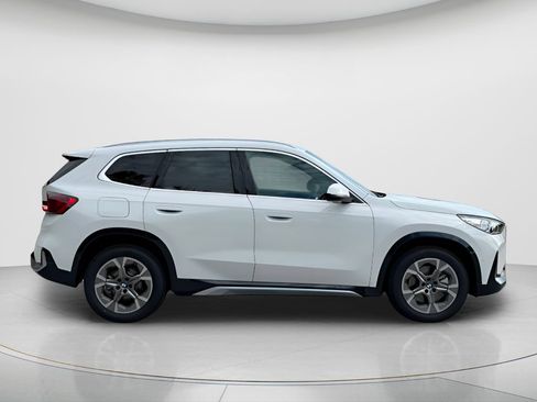 New 2026 BMW X1 xDrive28i w/ Technology Package AWD/4WD image 4
